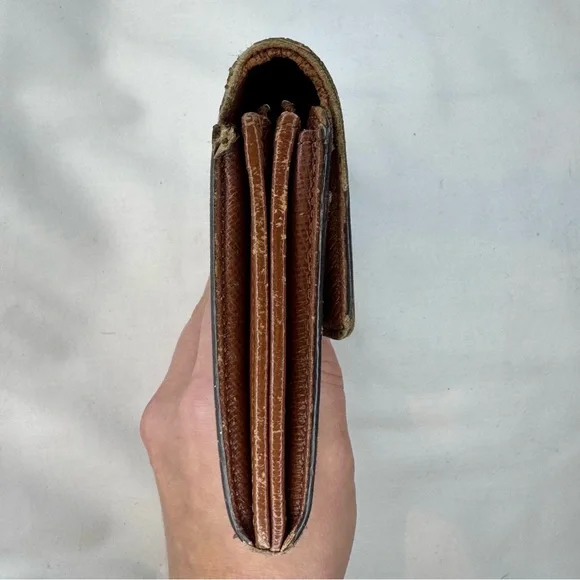 Louis Vuittton Monogram Sarah Long Wallet - Excellent Interior - Picture 3 of 15